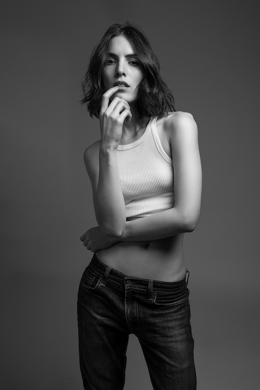 Vanessa Monn 01